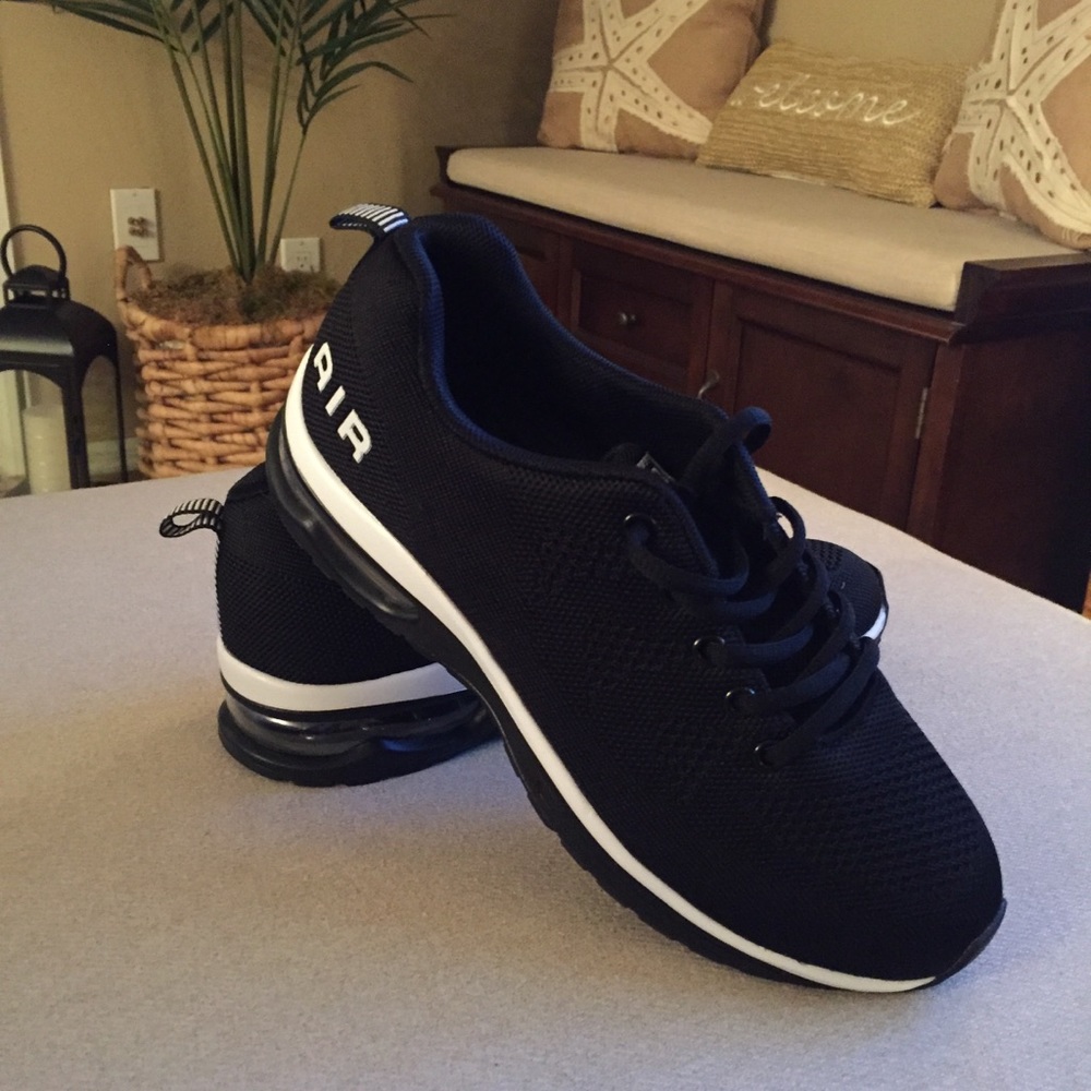 Rumpra Black women’s running running shoe size 9